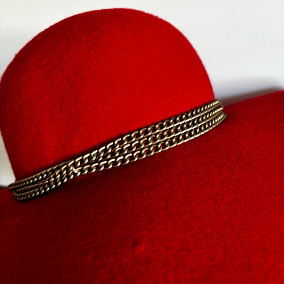 Red Wool Hat - Picture 5 of 5